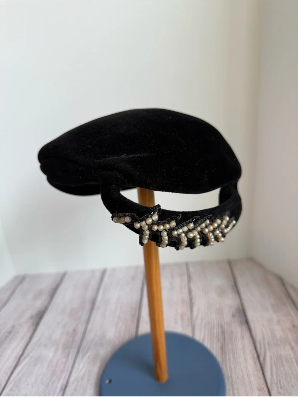CAROL Vintage Italian Black Velvet Cap Hat
